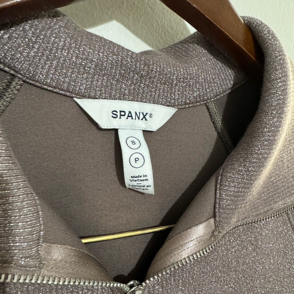 SPANX Shimmer Half-Zip Pullover - Dusty Mauve Size Small LIKE NEW - Picture 4 of 9
